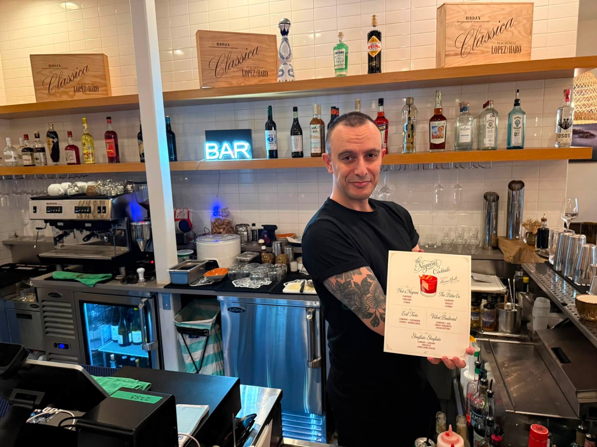 Bartender Mossimo